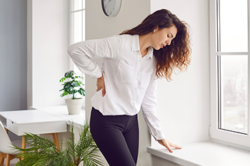 Low back pain treatment at Dr. Oswald Chiropractic in Medford, NJ