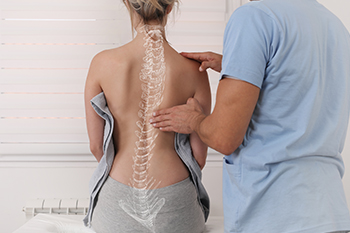 Chiropractic care for scoliosis at Dr. Oswald Chiropractic in Medford, NJ